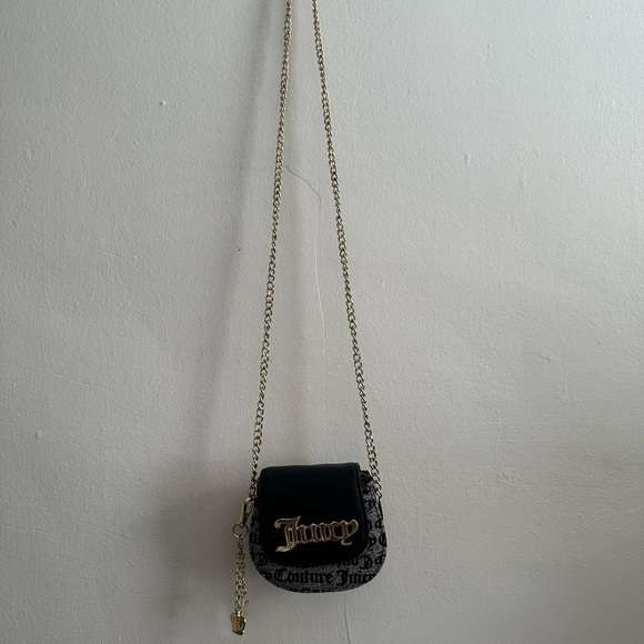 Juicy Couture Black and Gold Crossbody Bag - Picture 2 of 6
